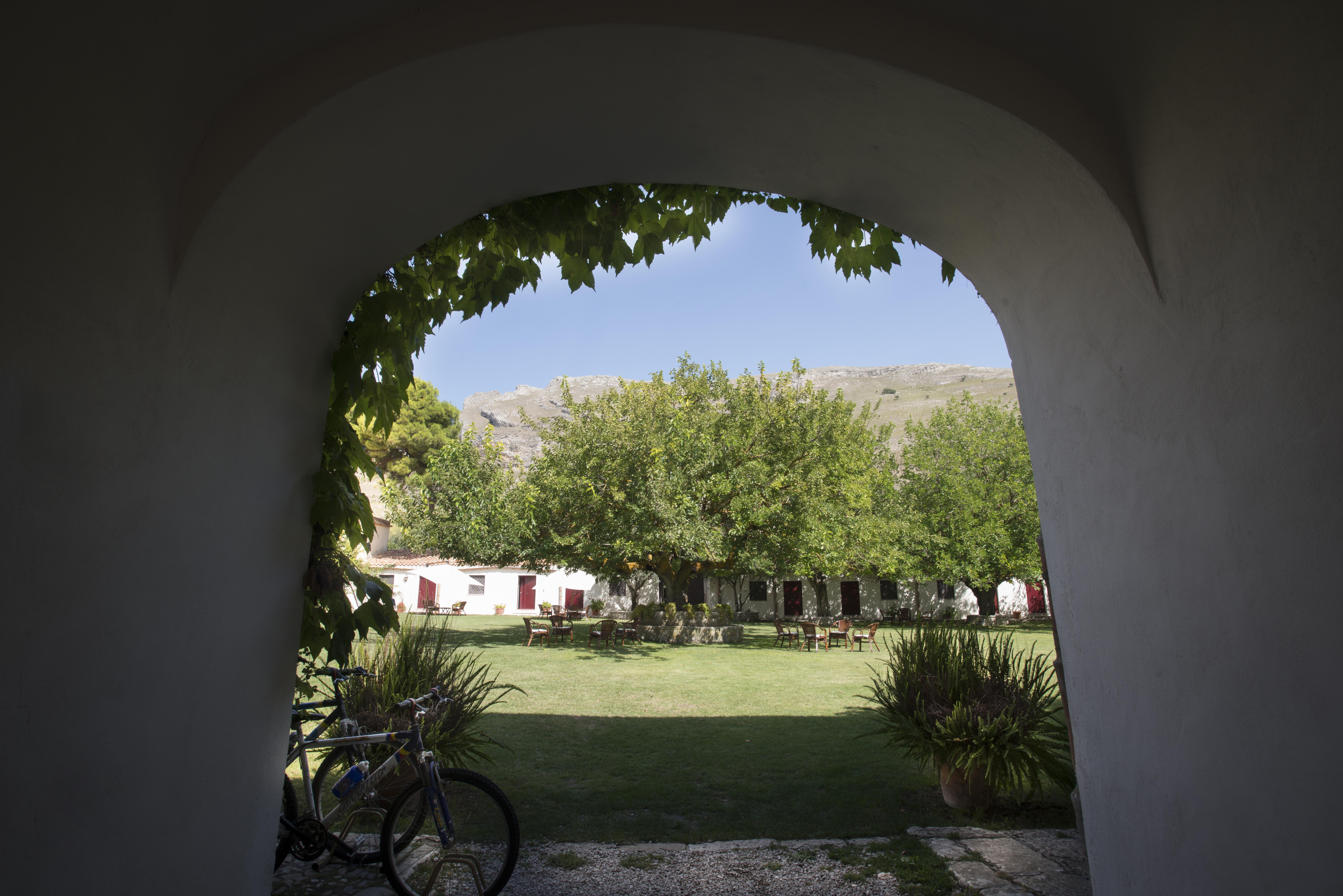 Masseria Rossella Piana Degli Albanesi Buitenkant foto