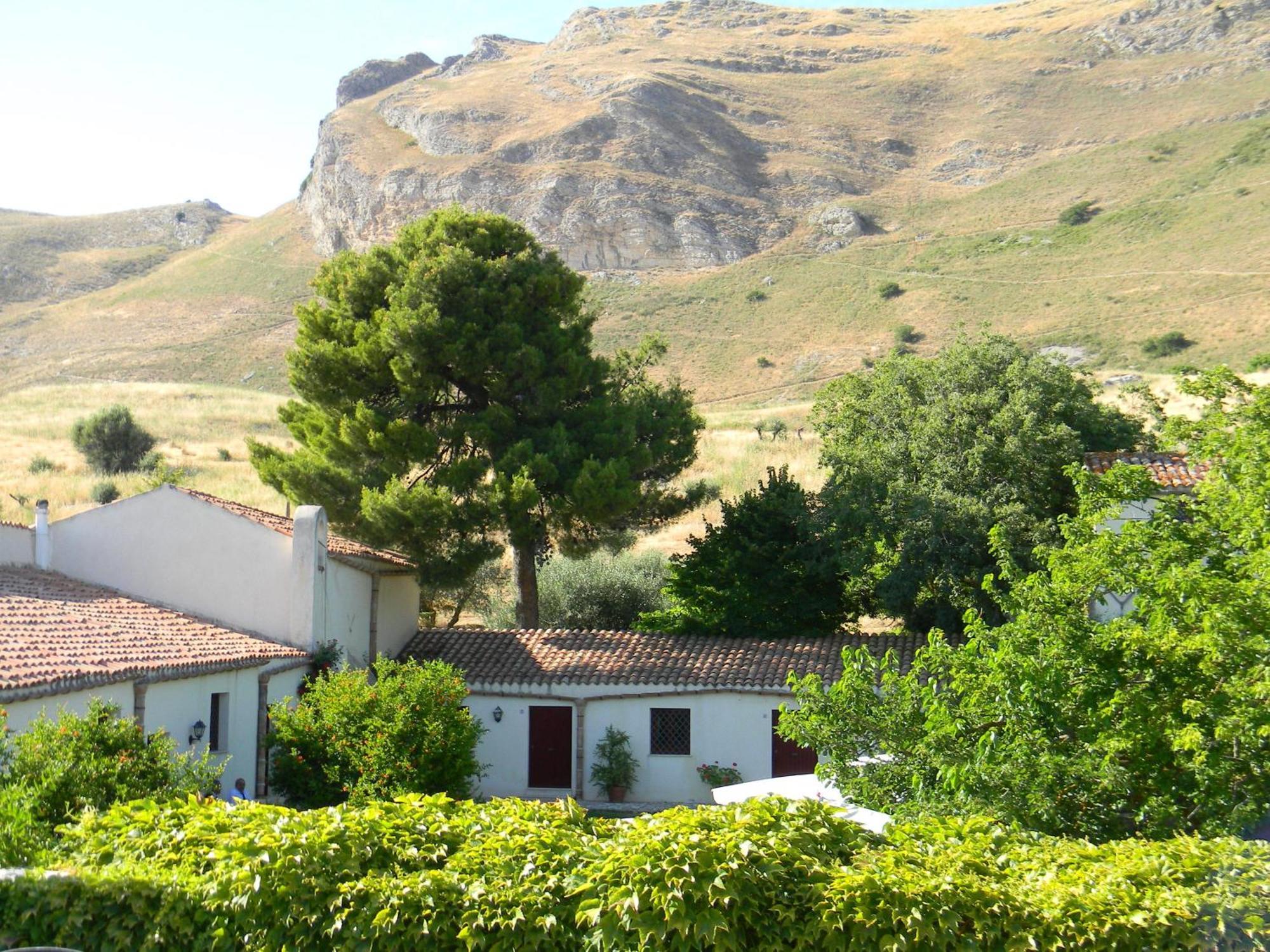 Masseria Rossella Piana Degli Albanesi Buitenkant foto
