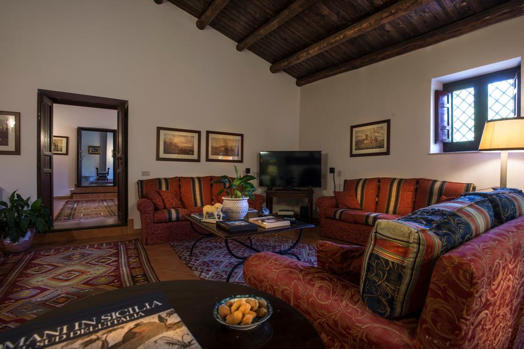 Masseria Rossella Piana Degli Albanesi Buitenkant foto